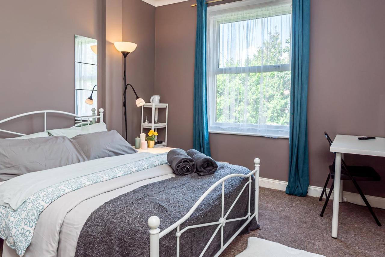 Shirley House 1, Guest House, Self Catering, Self Check In With Smart Locks, Use Of Fully Equipped Kitchen, Walking Distance To Southampton Central, Excellent Transport Links, Ideal For Longer Stays 外观 照片