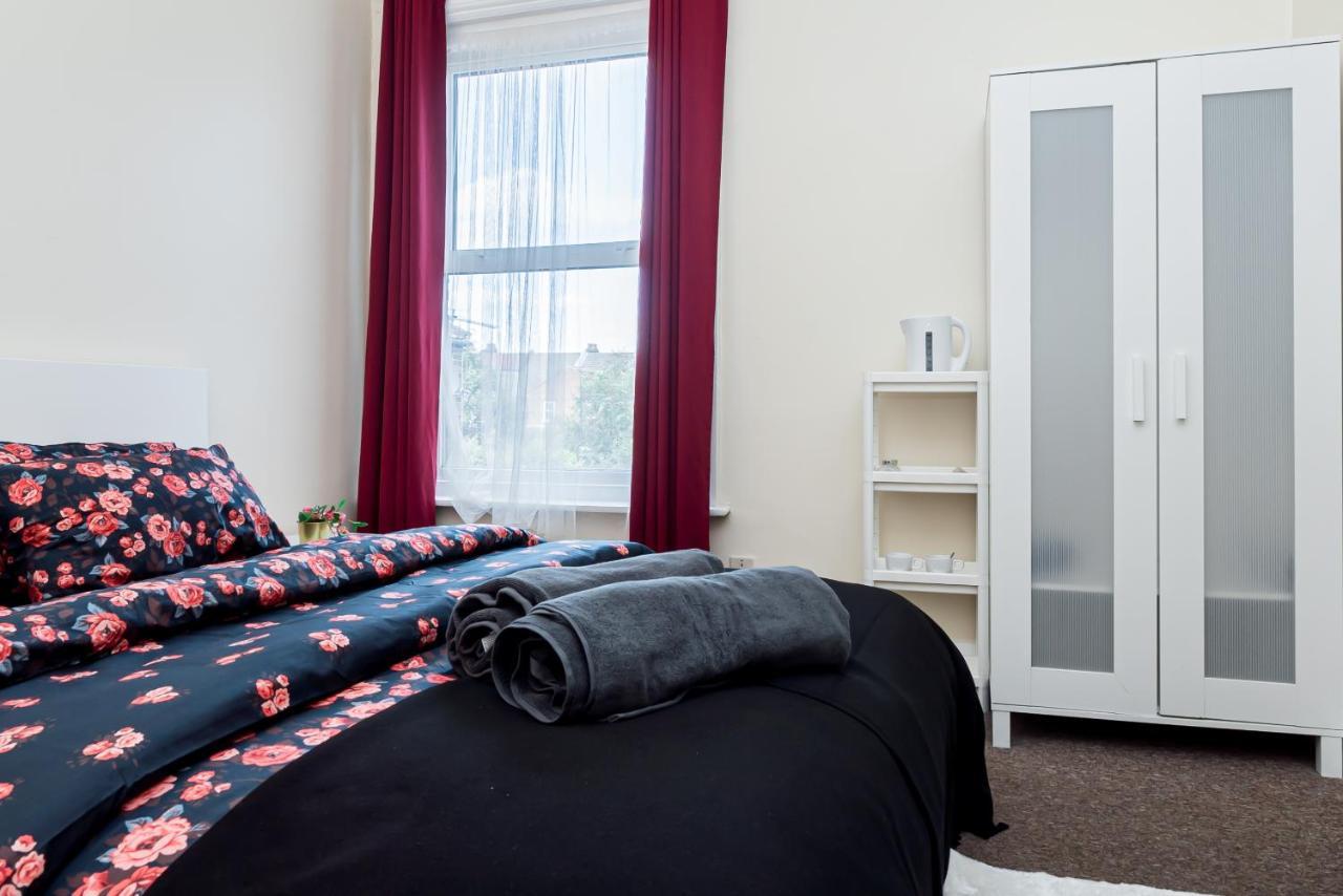 Shirley House 1, Guest House, Self Catering, Self Check In With Smart Locks, Use Of Fully Equipped Kitchen, Walking Distance To Southampton Central, Excellent Transport Links, Ideal For Longer Stays 外观 照片