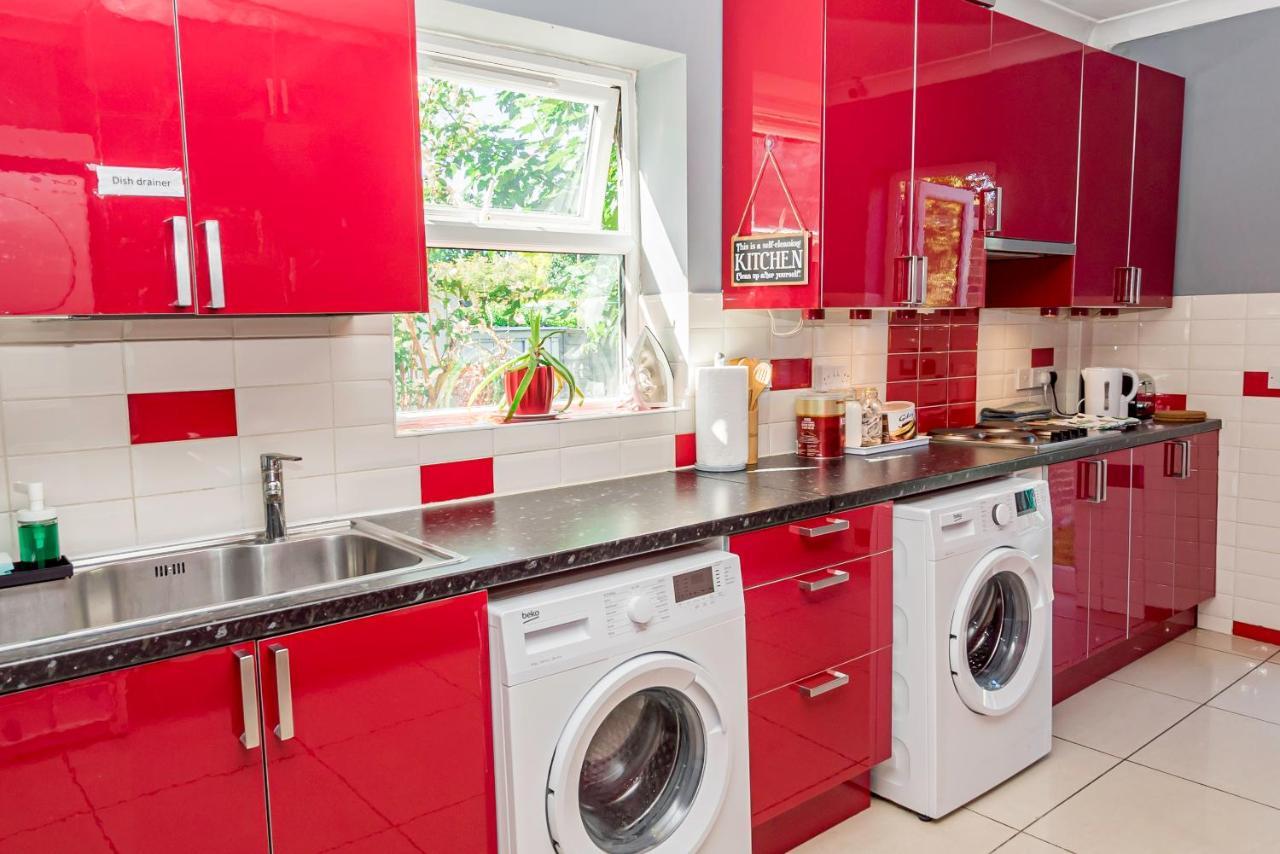 Shirley House 1, Guest House, Self Catering, Self Check In With Smart Locks, Use Of Fully Equipped Kitchen, Walking Distance To Southampton Central, Excellent Transport Links, Ideal For Longer Stays 外观 照片