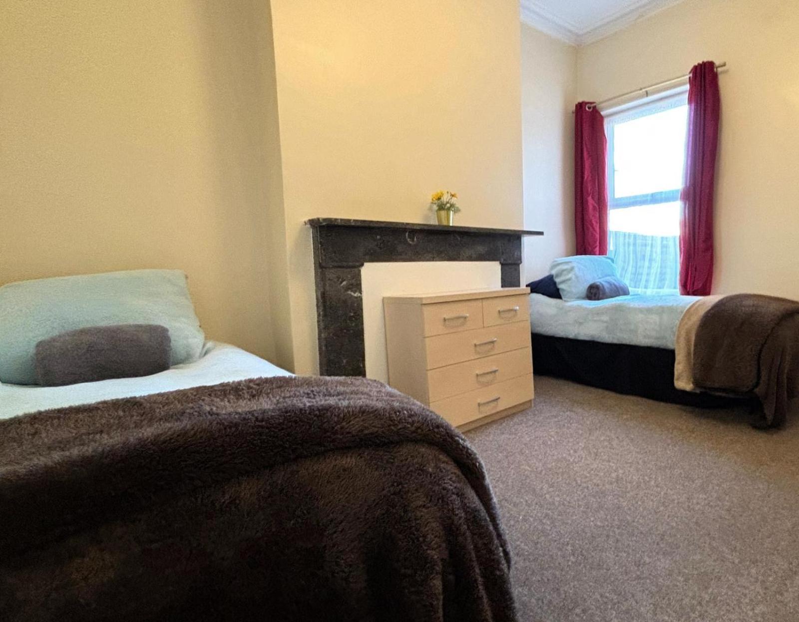 Shirley House 1, Guest House, Self Catering, Self Check In With Smart Locks, Use Of Fully Equipped Kitchen, Walking Distance To Southampton Central, Excellent Transport Links, Ideal For Longer Stays 外观 照片